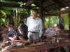 Vắng bóng thợ trẻ làng nghề - Bài cuối: Tìm cách đưa lao động trẻ về làng