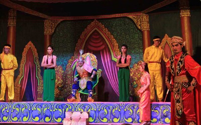 Nghệ thuật sân khấu Dù Kê của người Khmer tại tỉnh Sóc Trăng. Ảnh: Cinet