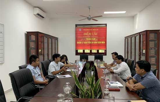 Tiếp và làm việc với Viện Nghiên cứu phát triển tỉnh Thừa Thiên Huế