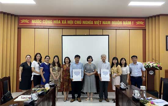 Tiếp và làm việc với Đoàn công tác Khu di tích Chủ tịch Hồ Chí Minh tại Phủ Chủ tịch (Bộ Văn hóa, Thể thao và Du lịch)