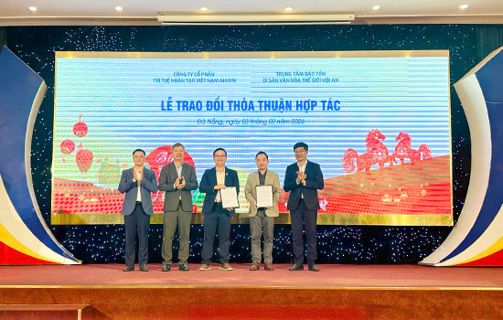 Ký kết thoả thuận hợp tác về ứng dụng khoa học, công nghệ nâng cao trải nghiệm du lịch và quảng bá di sản