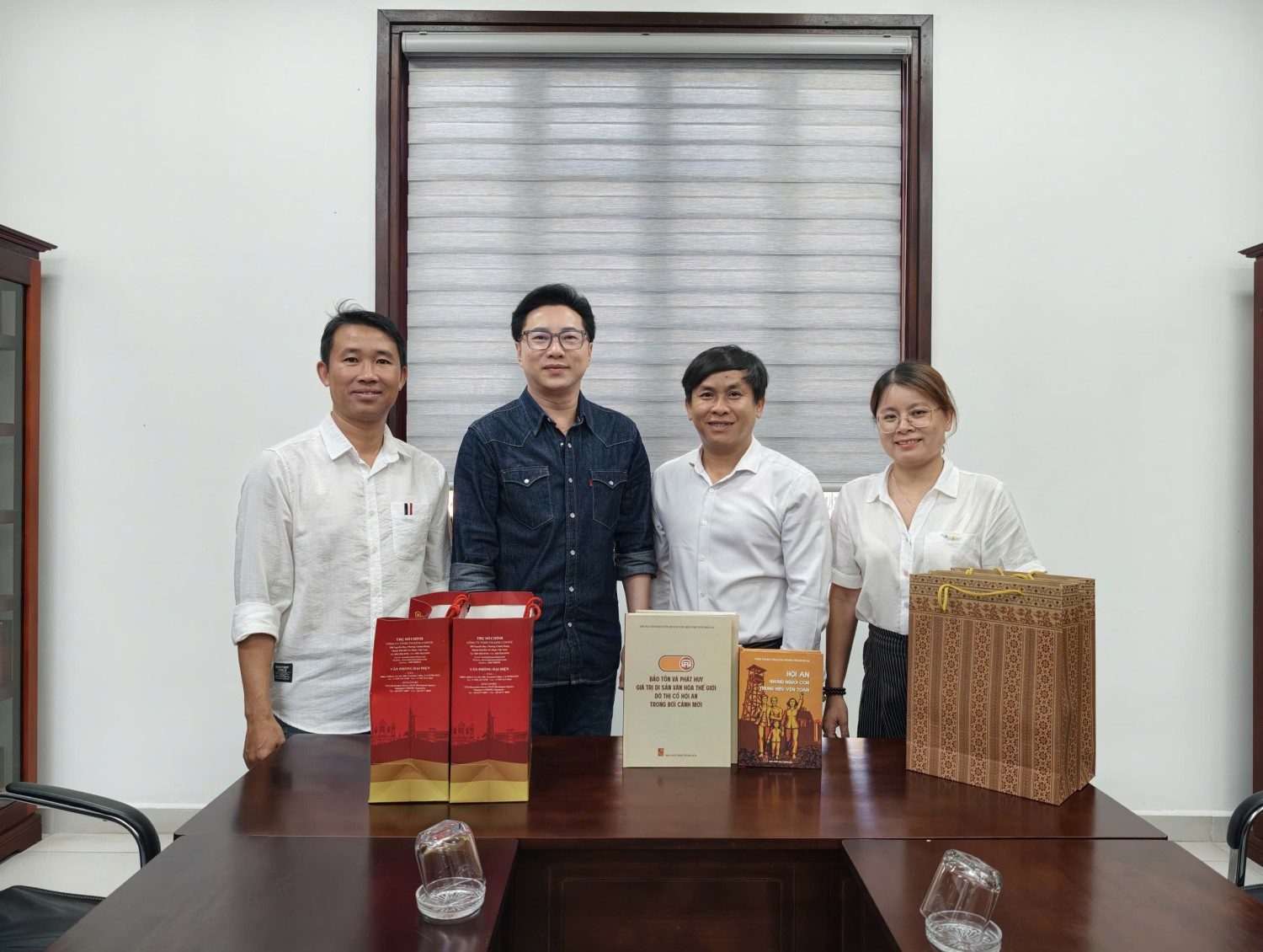 Triển lãm “Hội An – Từ truyền thống yêu nước cách mạng đến Di sản Văn hóa Thế giới – Đô thị sáng tạo toàn cầu” tại Nhà lao Thiếu nhi Đà Lạt
