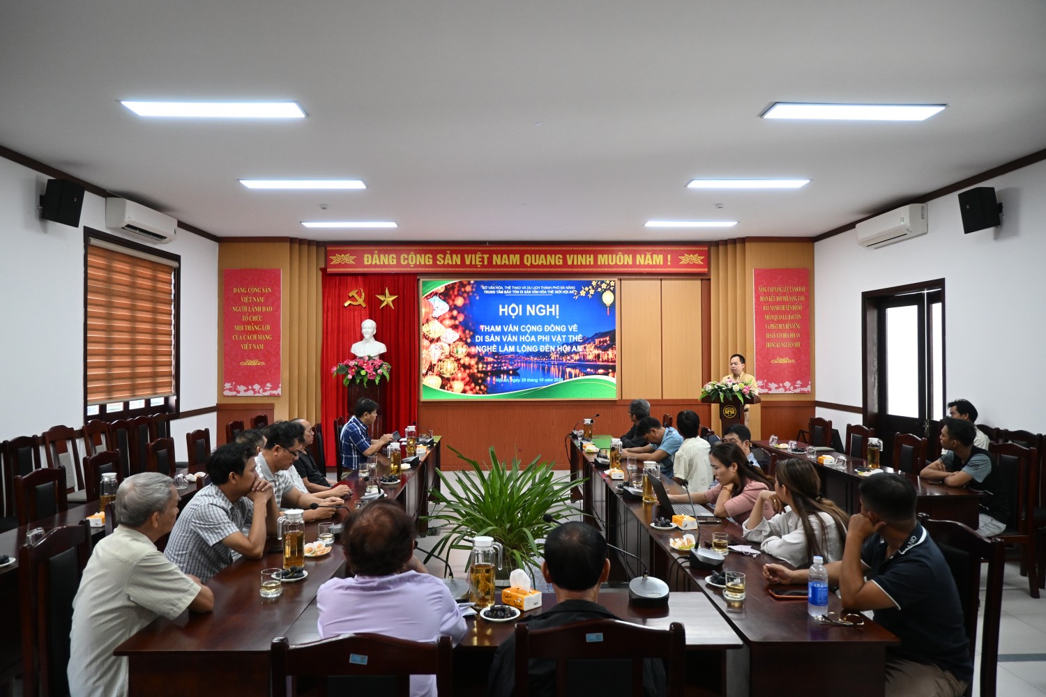 Hội nghị Tham vấn cộng đồng nghề làm lồng đền ở Hội An