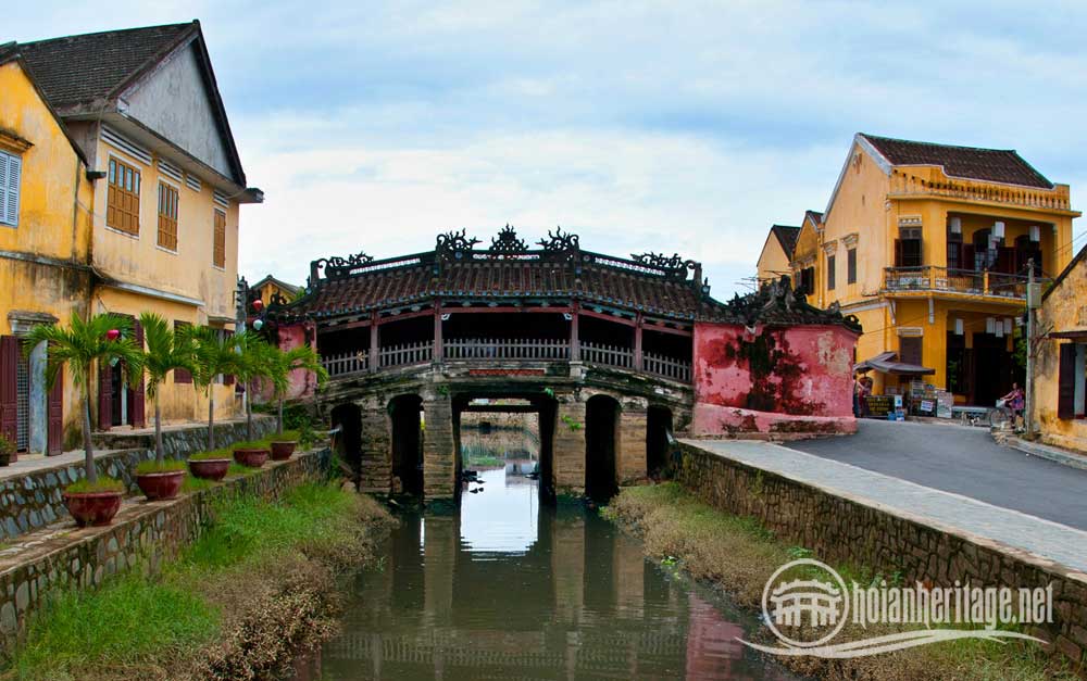 The relationship between Vietnam and Japan and the foundation of Japanese Covered Bridge