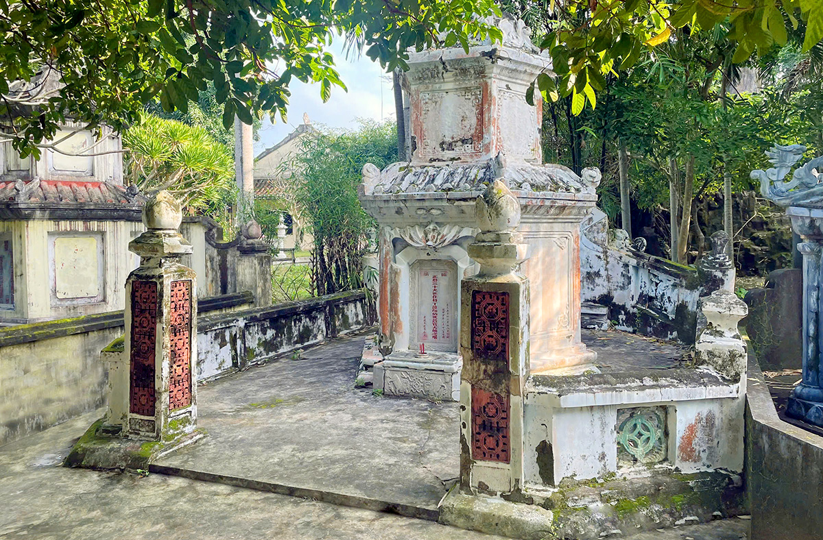 Tháp mộ Đại sư Phổ Bảo